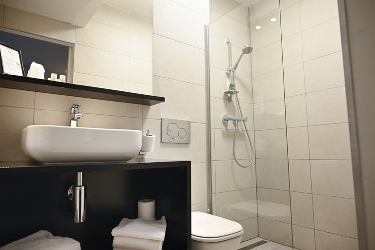 Bathroom 3, Hôtel Les Muses, Haute-Savoie