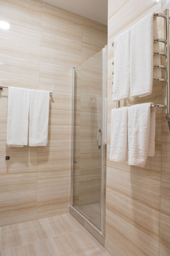 Bathroom 3, Malon Apartments, Odes'ka