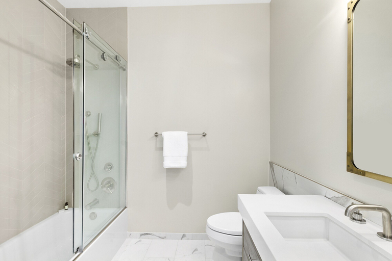 Bathroom 4, Hotel Suites at Vanderbilt, Nassau