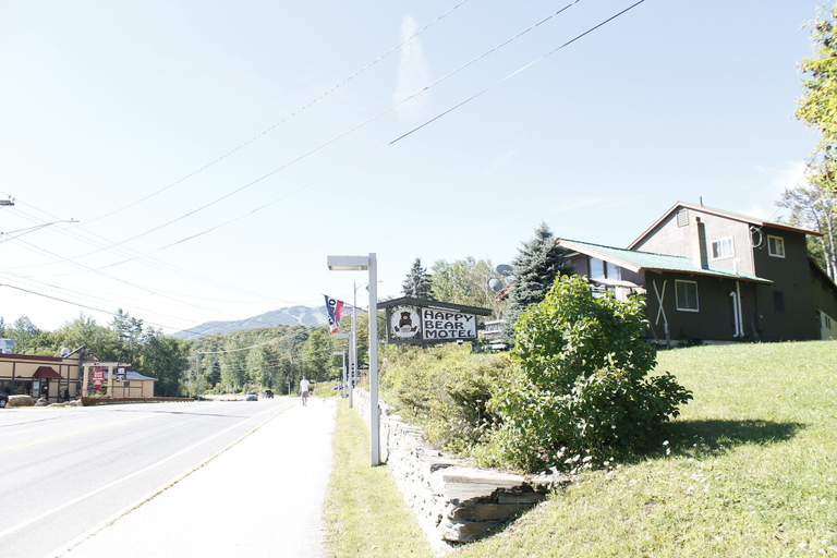 Others 5, Happy Bear Motel, Rutland