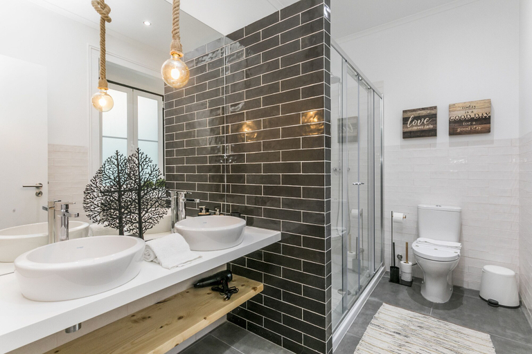 Bathroom 3, LxWay Apartments Travessa da Peixeira, Lisbon