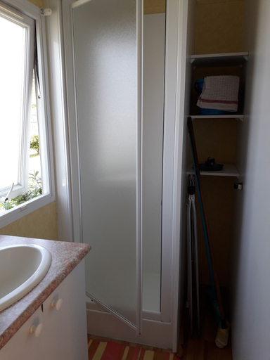 Bathroom 4, Camping Les Peupliers, Finistère