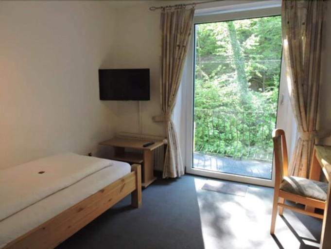 Bedroom 4, Hotel Bergische Schweiz, Mettmann