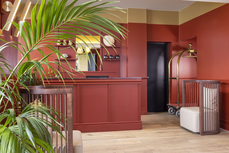 Others 4, Hotel Le Rocroy, Paris