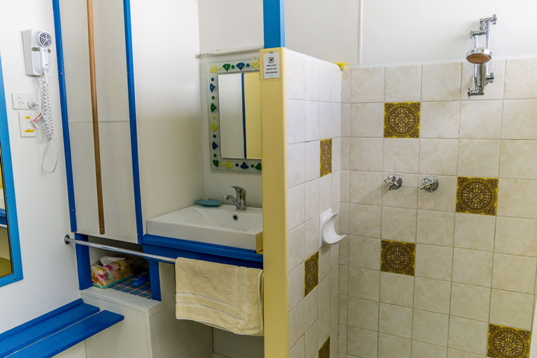 Bathroom, King Island Accommodation Cottages, King Island