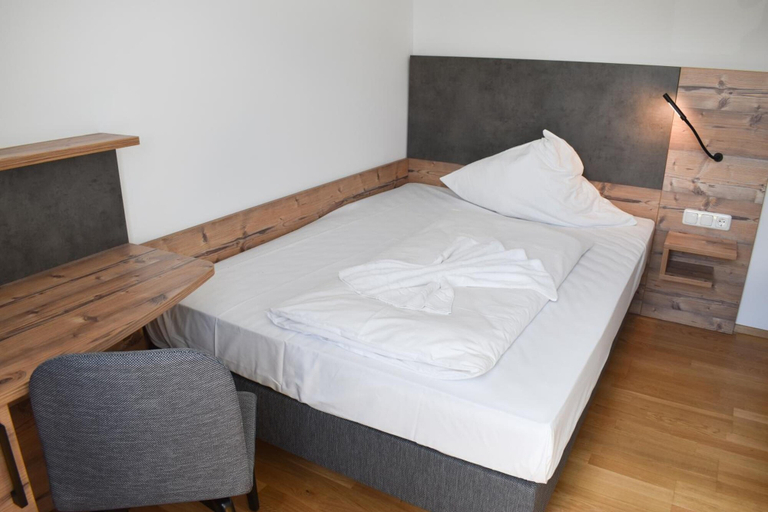 Bedroom 4, Hotel Winzerhaus Gaertner an der Loreley, Rhein-Hunsrück-Kreis