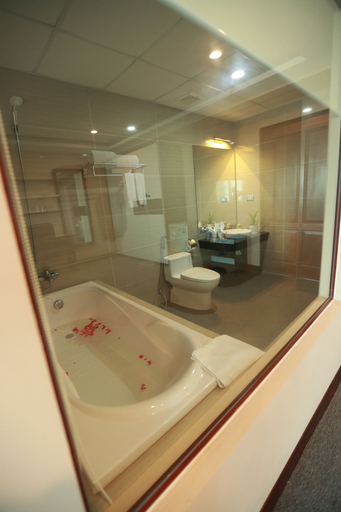 Bathroom 5, Kim Thai Hotel, Thái Nguyên