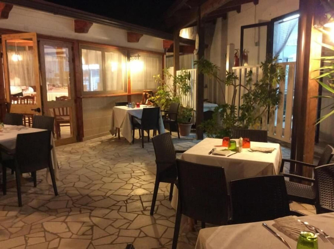 Food & Drinks 5, Villaggio Pineta al Mare - Campground, Brindisi