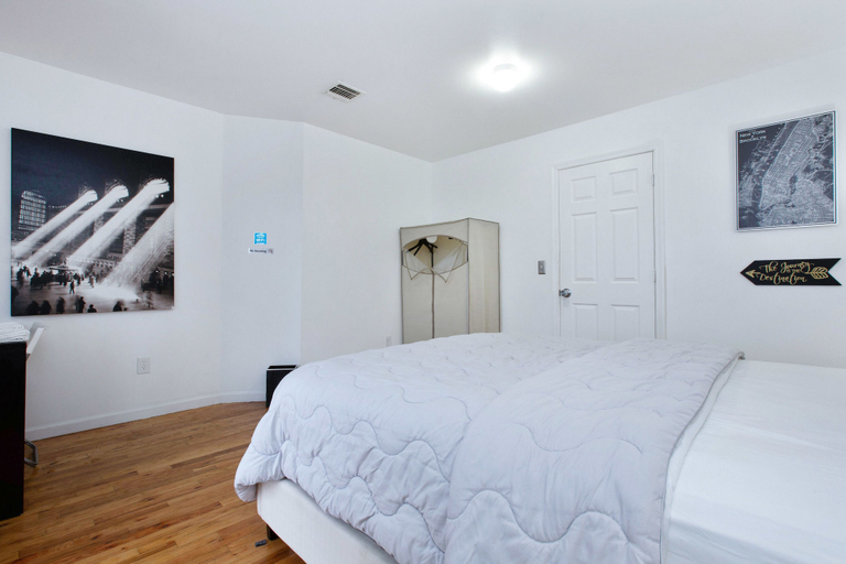 Bedroom 4, Racpanos Modern Stay on Ocean Avenue, Jersey City