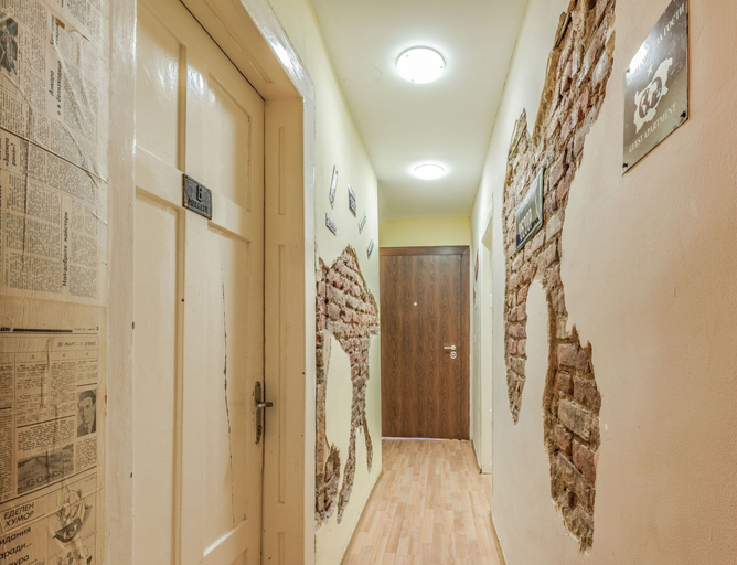 Others 5, Vitosha Flat, Stolichna