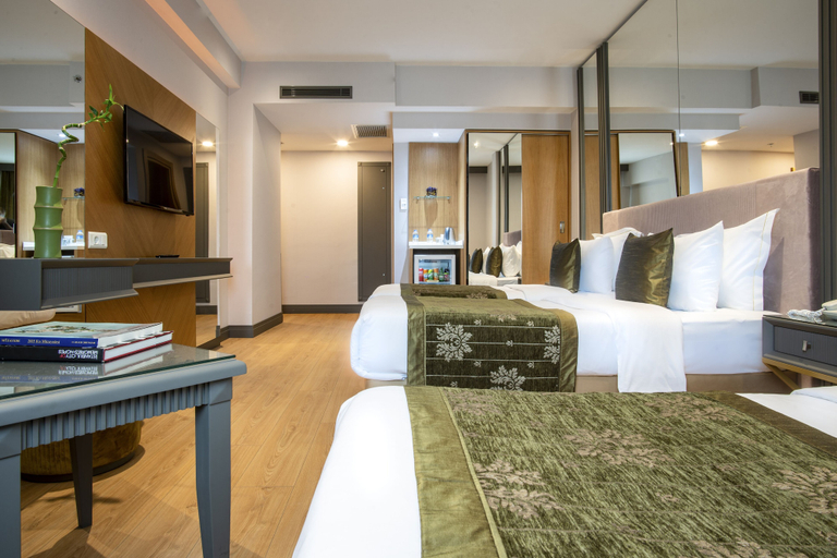 Bedroom 4, Oran Hotel, Fatih