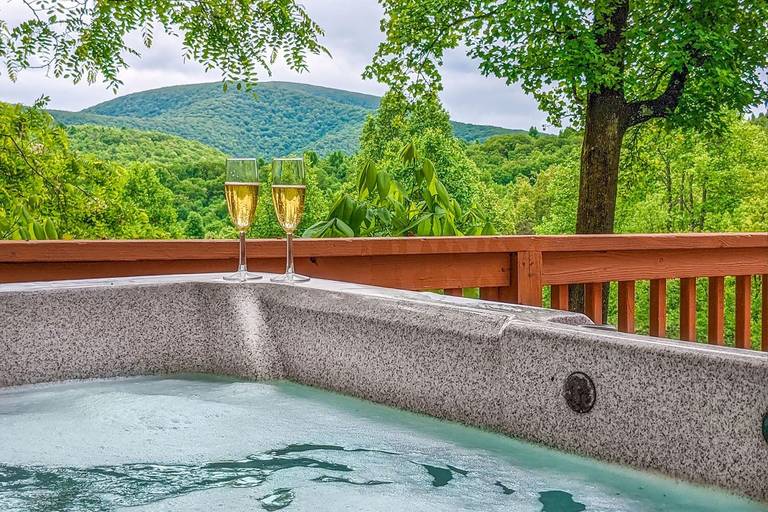 Sport & Beauty 4, Love Ridge Mountain Lodging, Nelson