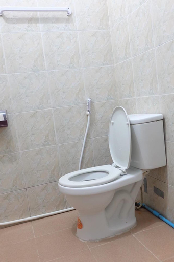 Bathroom 3, Marina Hut Guest House, Ko Lanta