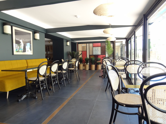 Food & Drinks 5, Hotel Florida, Pyrénées-Atlantiques