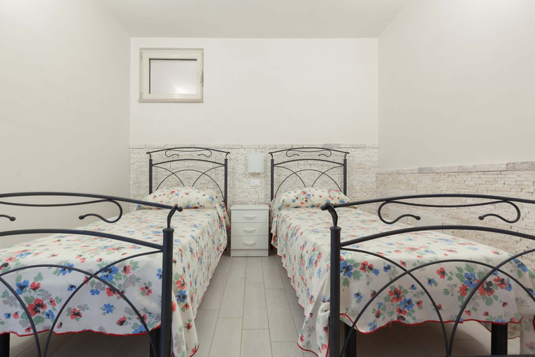 Bedroom 3, 2097 Villa Regina Dello Ionio, Taranto
