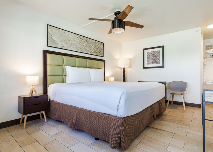 Bedroom 3, Maui Seaside Hotel, Maui