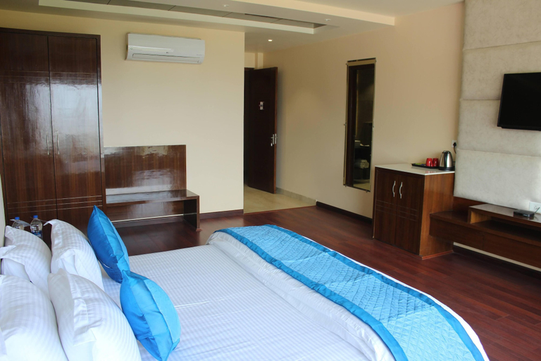 Bedroom 2, Mastiff Hotel Dalhousie, Chamba