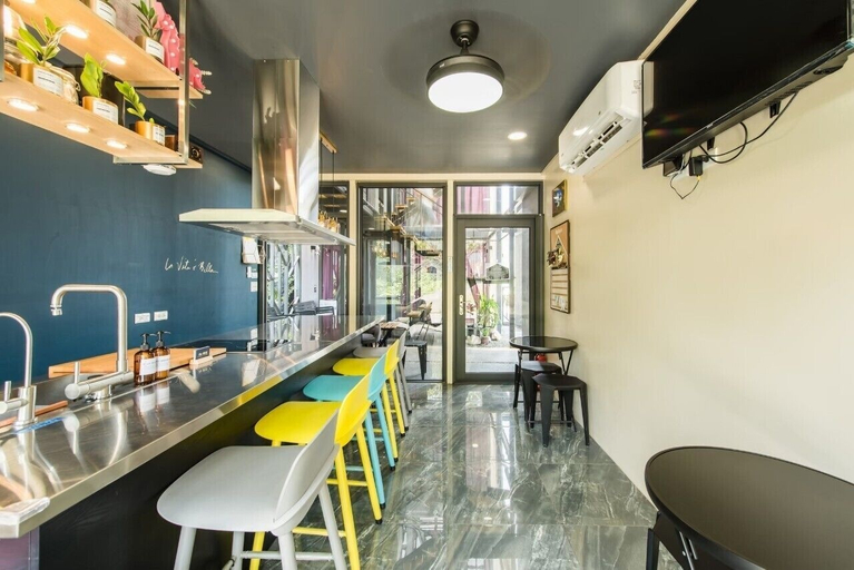 Food & Drinks 5, Top Sunlight Inn, Pingtung
