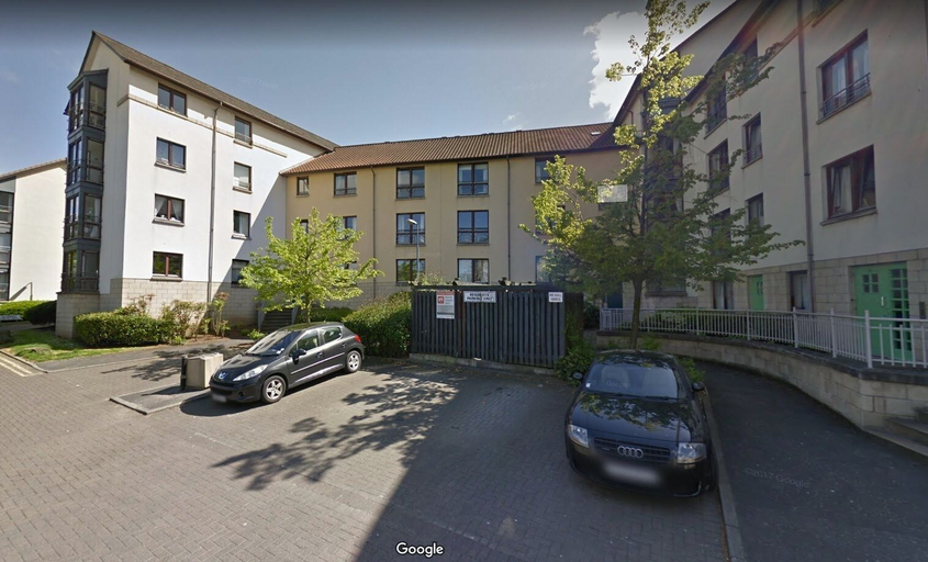 Exterior & Views, First St John's Hill Apartment 2, Edinburgh