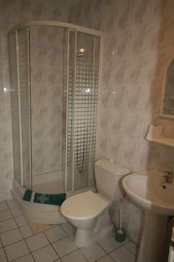 Bathroom 4, OW Gromada Pod Topolami, Kamień