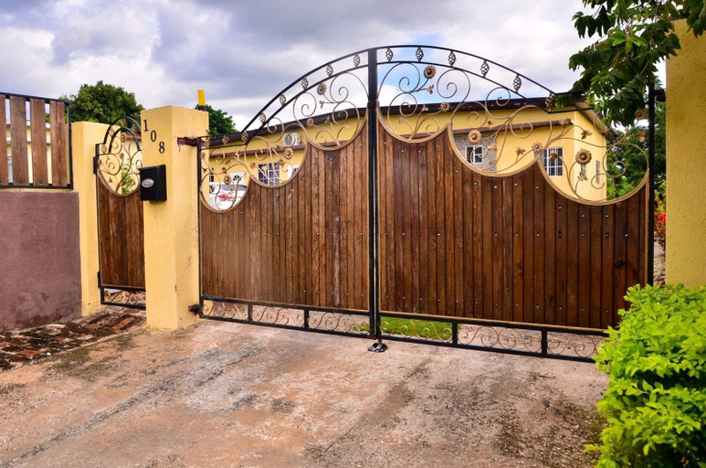 Exterior & Views, Kingston Sunset Guest Apartment I