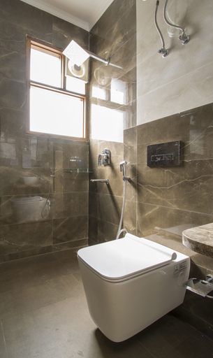Bathroom, Treebo Corporate 32, Gurgaon