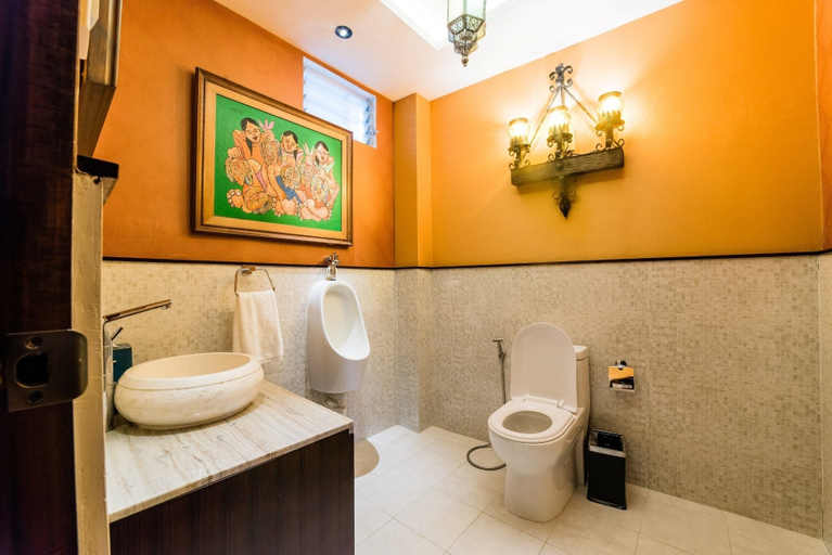 Bathroom 4, Gwandalan House, Dipolog City