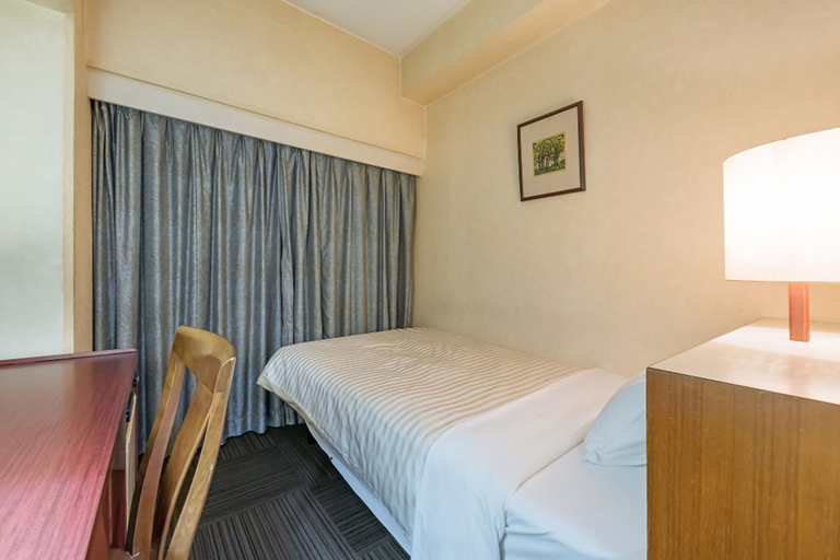 Bedroom 3, Akasaka Yoko Hotel, Minato