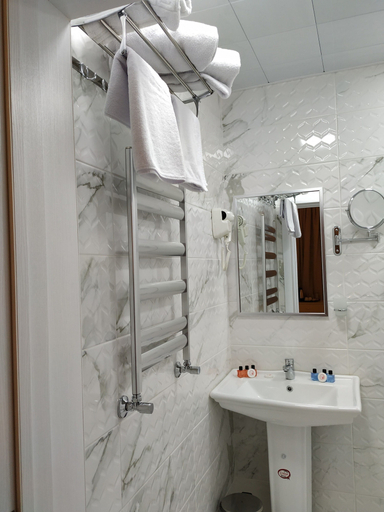 Bathroom 5, Sands of Time, Baku