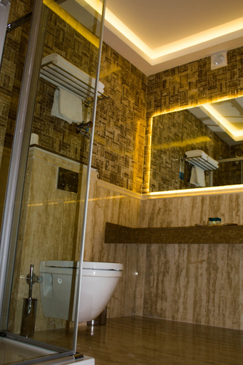 Bathroom 5, Grand Hotel Gulsoy, Fatih