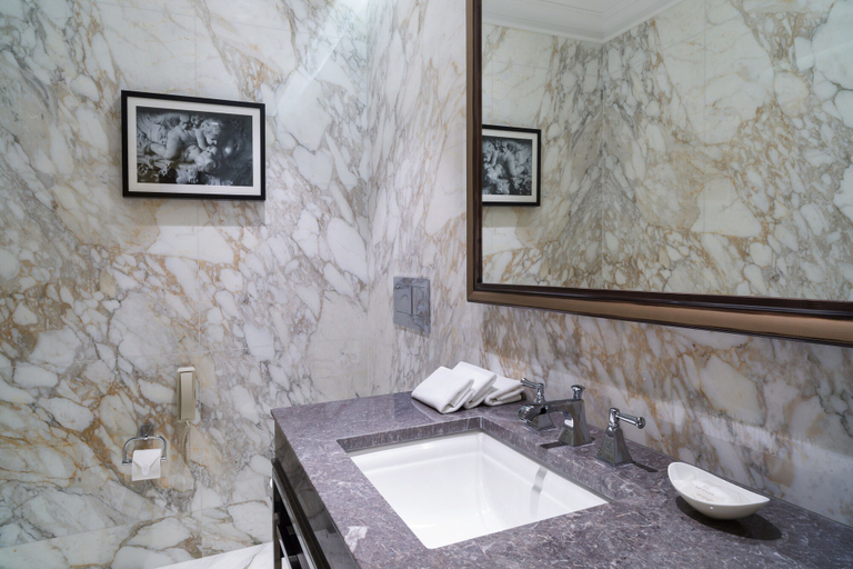 Bathroom 4, Hotel Metropol Moscow, Central