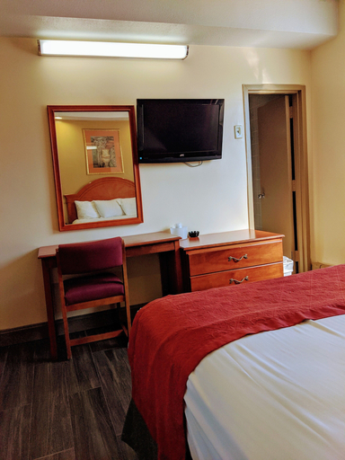 Bedroom 3, Jets Motor Inn, New York