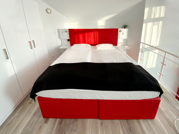 Bedroom 3, DORMERO Hotel Düsseldorf, Mettmann