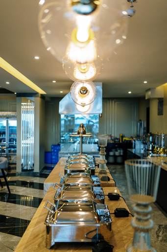 Food & Drinks 25