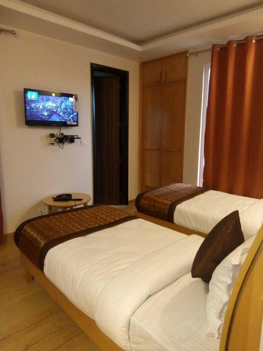 Bedroom 4, Mira International, Delhi