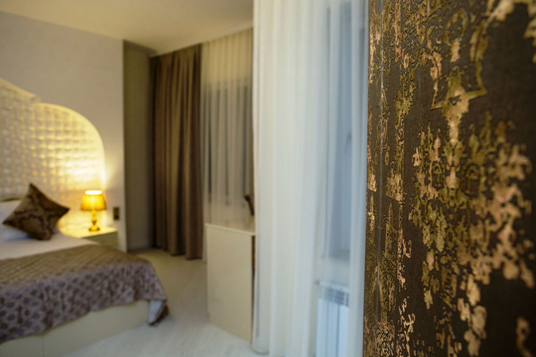 Bedroom 4, Sands of Time, Baku