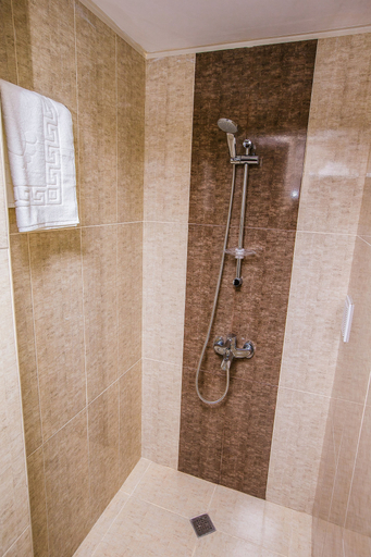 Bathroom 5, Deluxe City Hotel, Baku