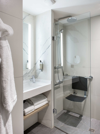 Bathroom 4, Best Western Plus Hotel du Pont Wilson, Rhône