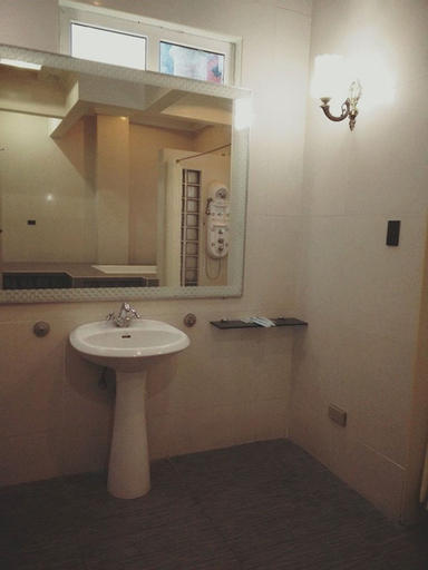 Bedroom 5, Villa Jhoana Resort, Angono