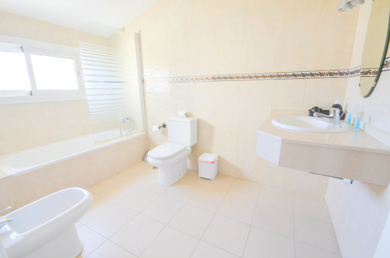 Bathroom 4, Casa Cristina, Málaga