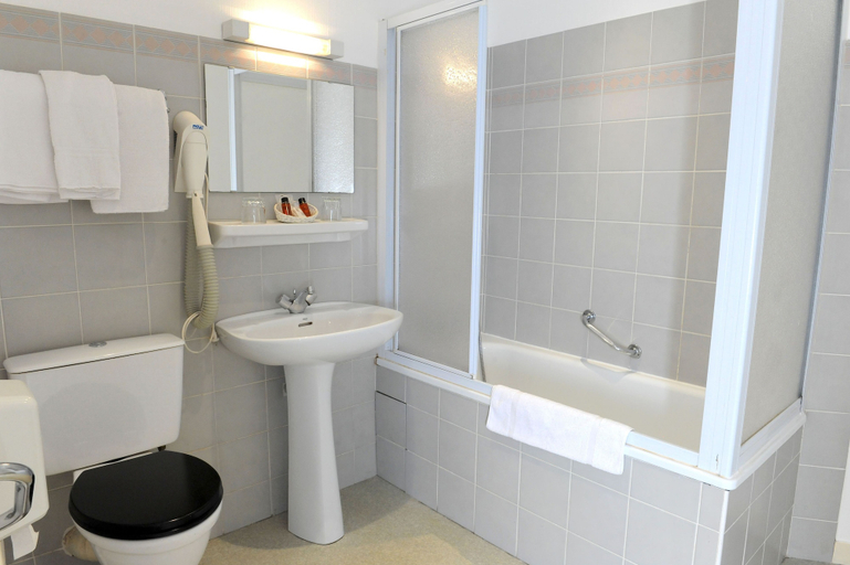 Bathroom 3, Relais Les Tilleuls, Pyrénées-Atlantiques