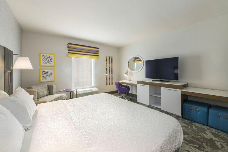 Bedroom 3, Hampton Inn & Suites Raleigh-Durham Airport-Brier Creek, Wake