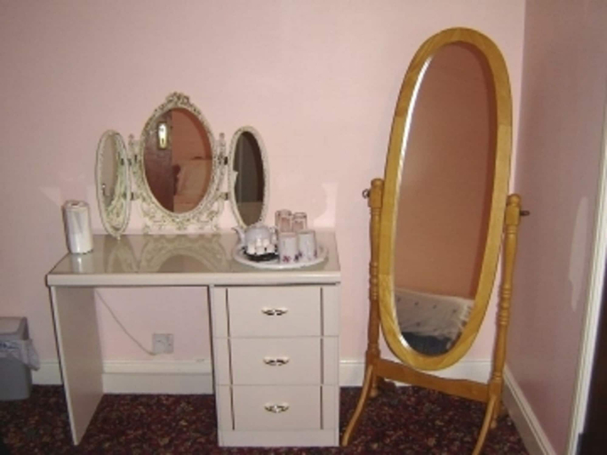 Bathroom, Alpha Milton Guest House, Cambridgeshire