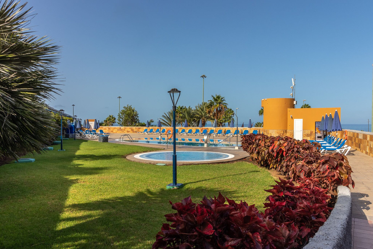 Exterior & Views 2, Amadores Beach Apartments, Las Palmas