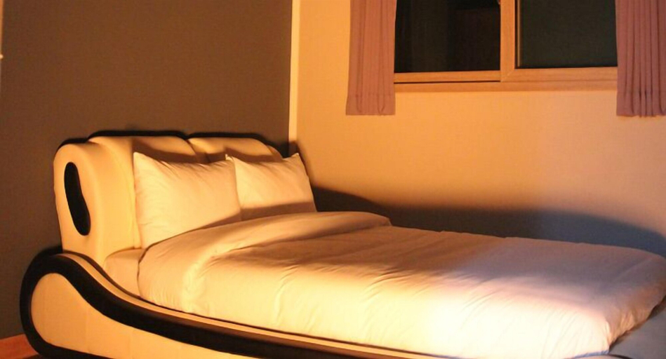 Bedroom 2, Mali Hotel & Resort, Taean