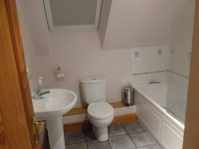 Bathroom 3, Sidhean Dubha Holiday Home, Highland