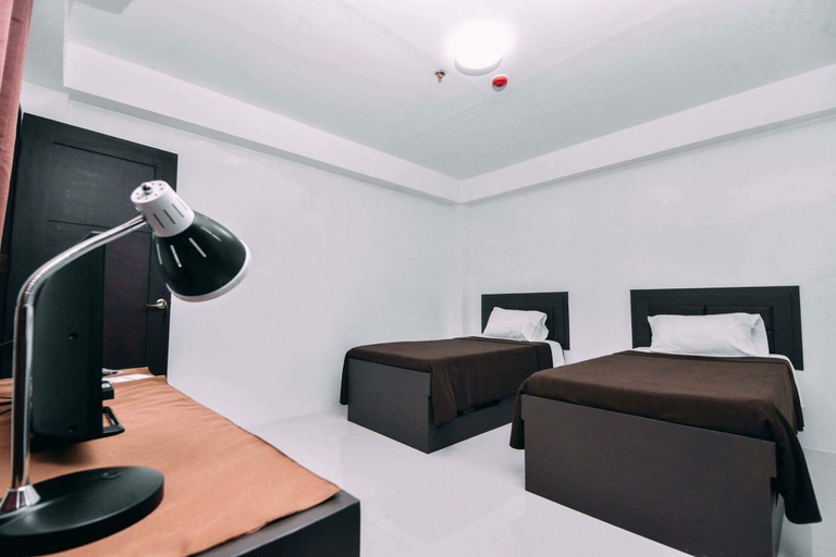 Bedroom 3, The Strand Suites and Dormitel, Davao City