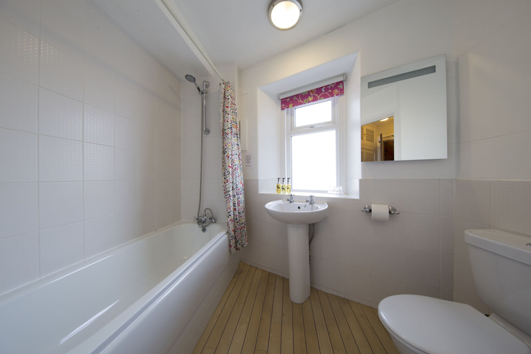 Bathroom 3, The Gables Guest House, Cumbria