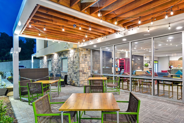 Food & Drinks 5, Home2 Suites by Hilton Hot Springs, Garland