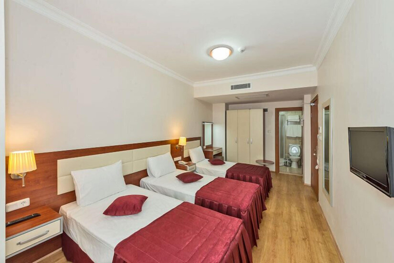 Bedroom 2, La Garden Hotel, Fatih